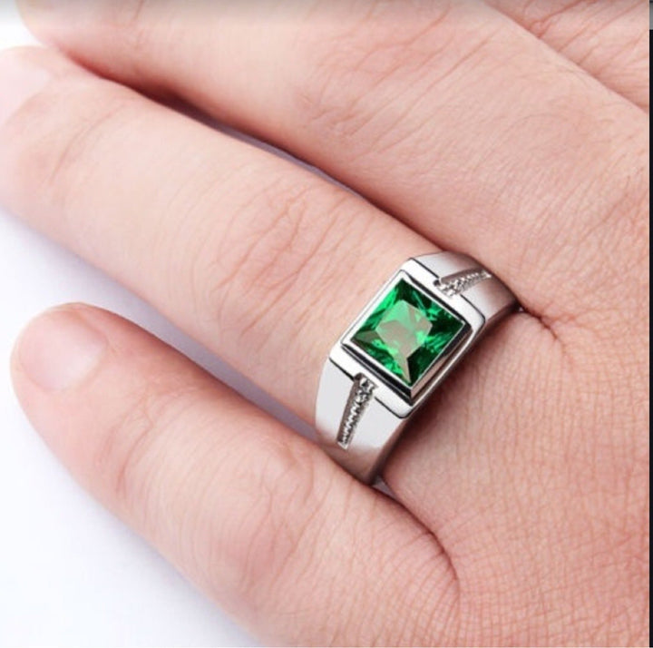 Anello Vintage Quadrato in Cristallo
