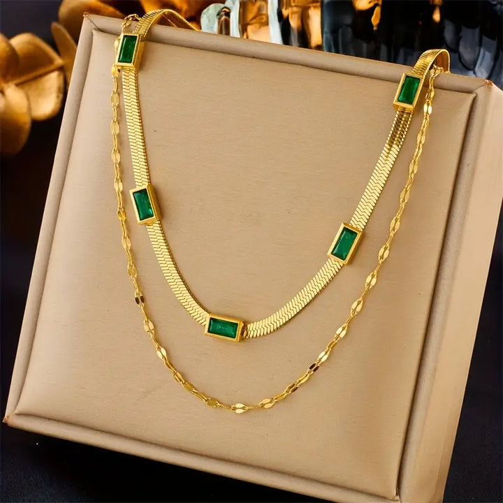 Collana Doppia color oro con Pietra Verde Vintage