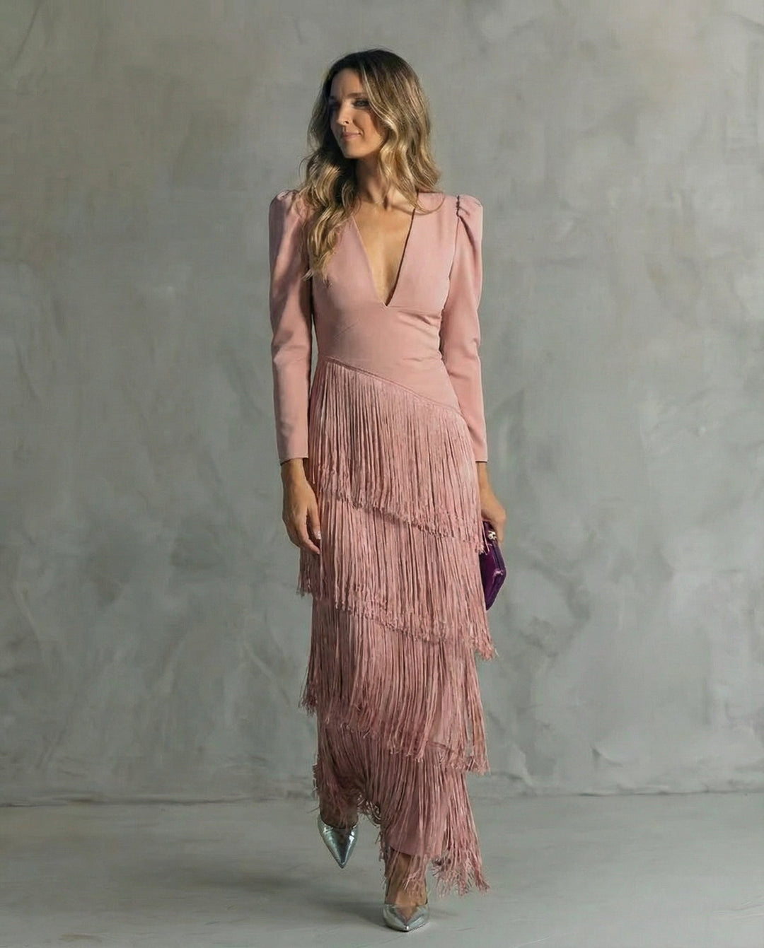 Chiara – Abito Elegante con Maniche Frangiate