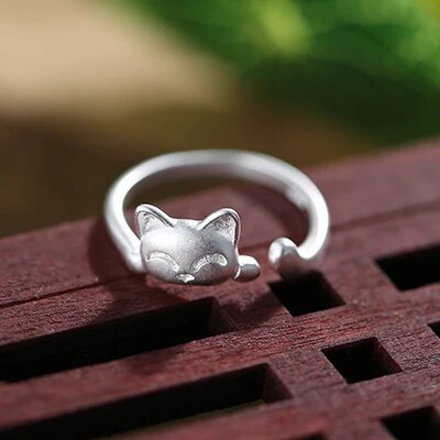 Anello Vintage color argento con Gattino