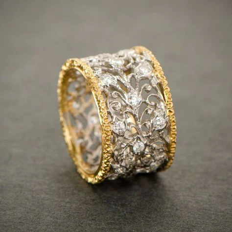 Anello in Zirconia Vintage