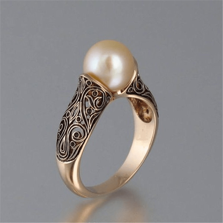 Anello Vintage in Perla e color oro