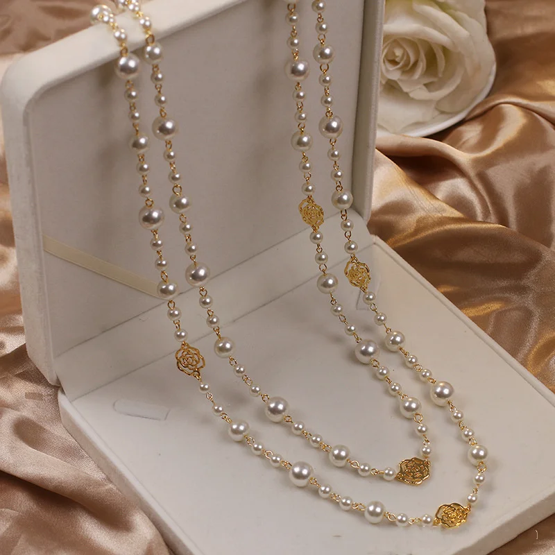 Collana Elegante con Perle color oro