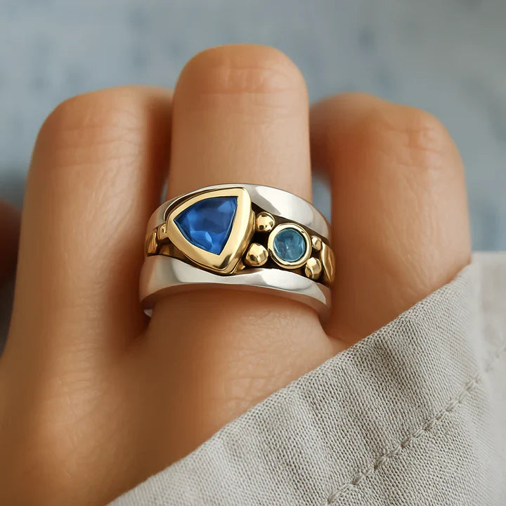 Anello Vintage in Cristallo Blu
