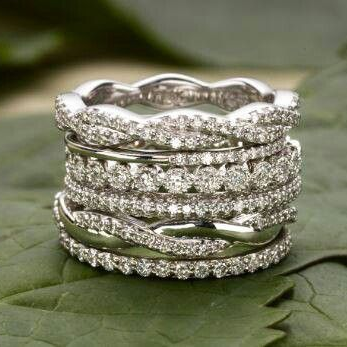 Anello color argento con Zirconia Vintage a Strati