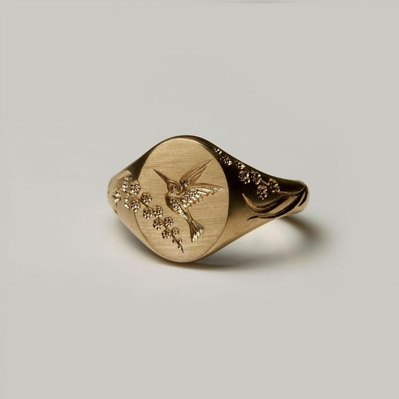 Anello Sigillo Colibrì Vintage Oro
