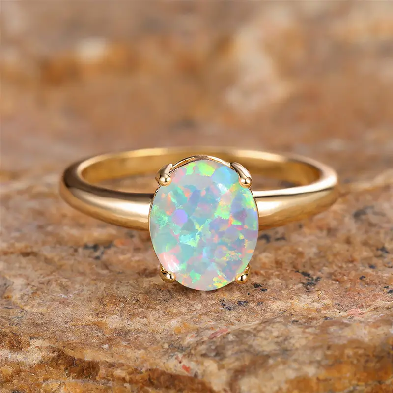 Anello Vintage in Opale Dorato
