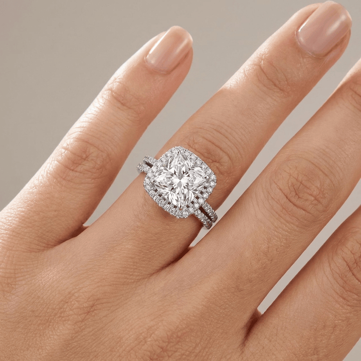 ANELLO HALO IN ZIRCONIA ARGENTO