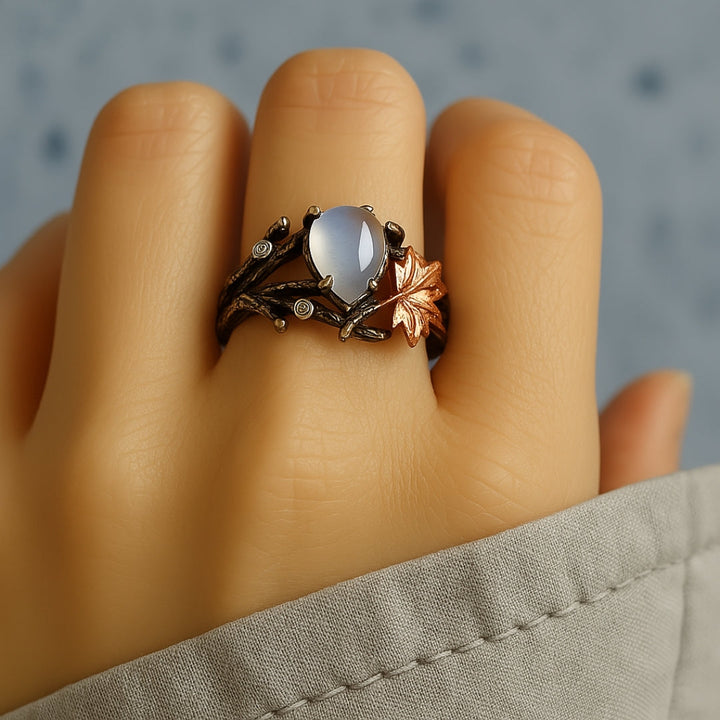 Anello in Pietra di Luna Naturale