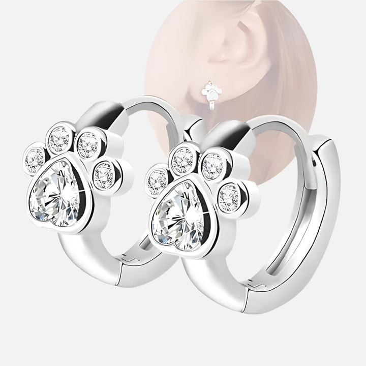 Orecchini Huggie a Forma di Zampa con Zirconia Scintillante