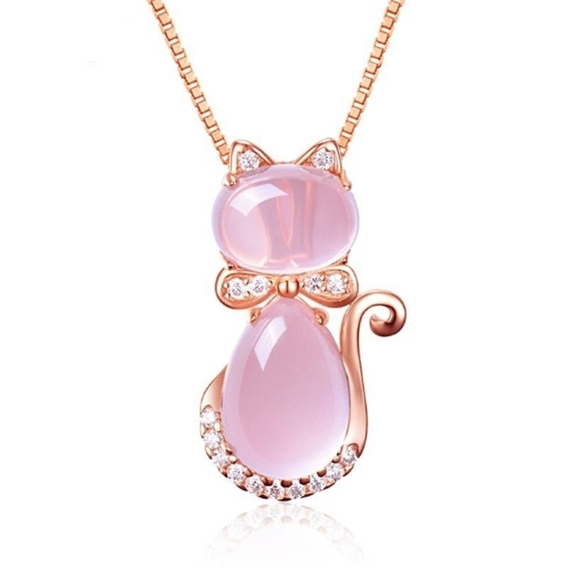 Collana con gatto adorabile in pietra rosa con zirconia