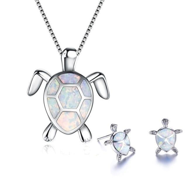 Collana e Orecchini a Tema Tartaruga Marina in Opale e color argento