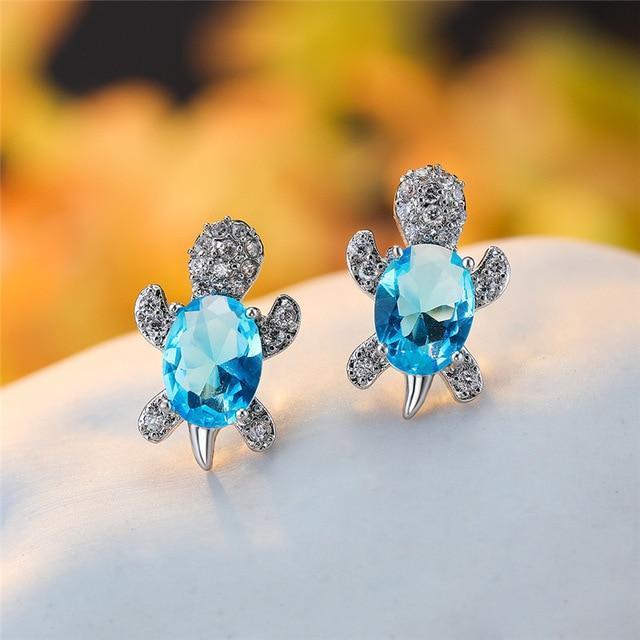 Orecchini a forma di Tartaruga Marina in Zirconio e color argento