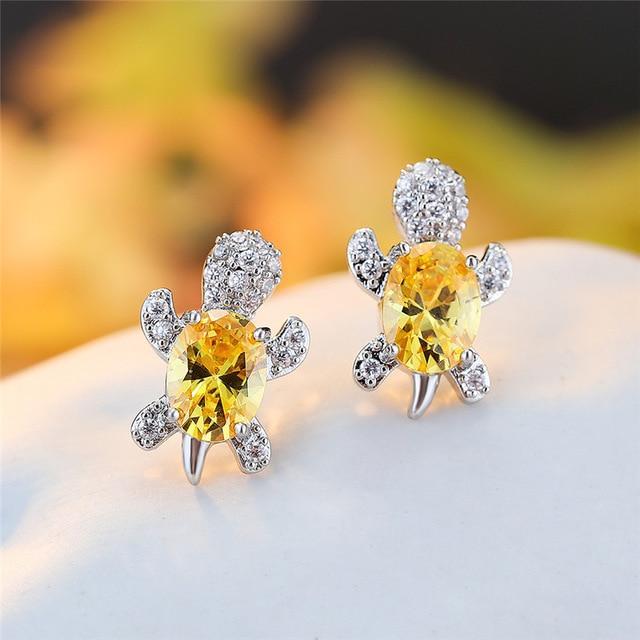 Orecchini a forma di Tartaruga Marina in Zirconio e color argento