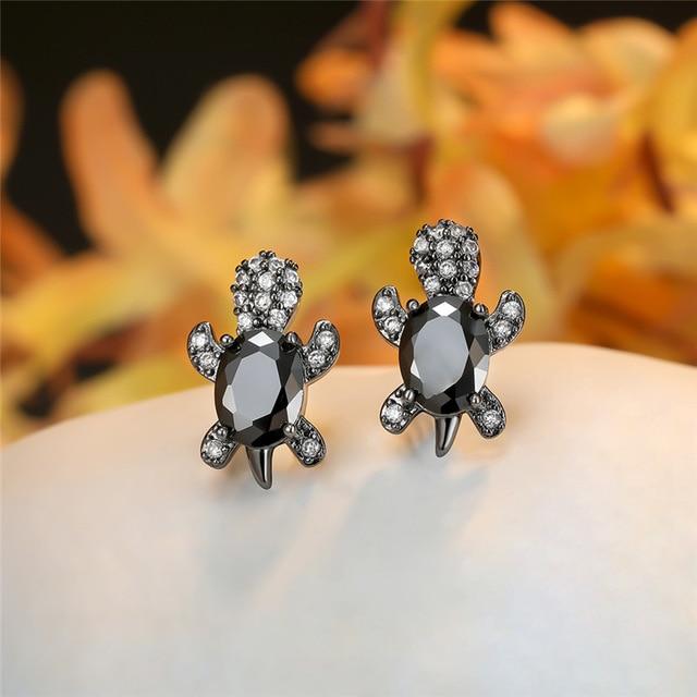 Orecchini a forma di Tartaruga Marina in Zirconio e color argento