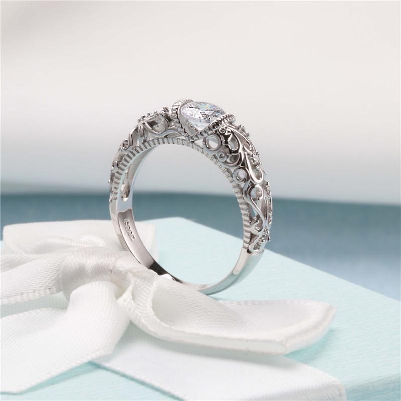 Anello Elegante color argento