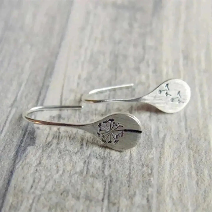 Orecchini Vintage color argento a Fiore